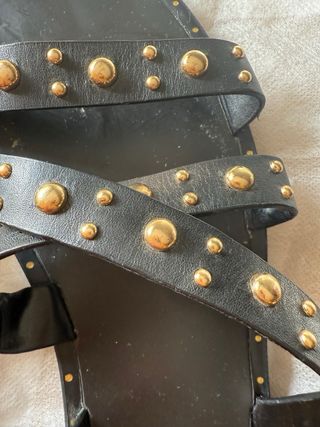 Sandalias Zara planas doradas