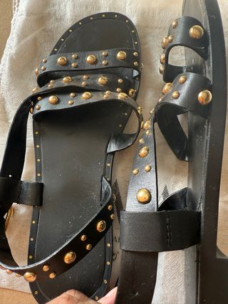 Sandalias Zara planas doradas