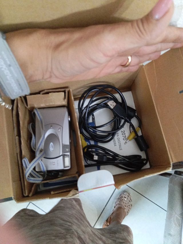 T-Logic Macchina Fotografica Digitale