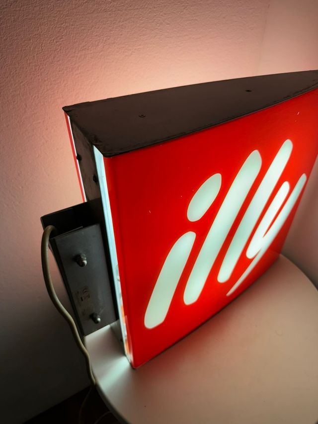 Insegna Luminosa ILLY Caffè