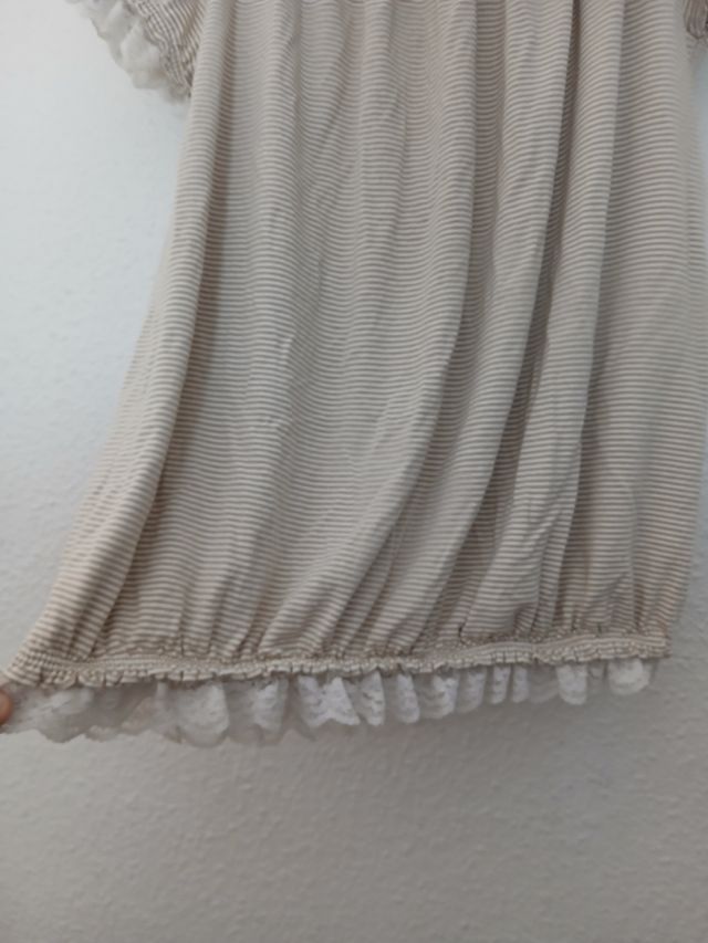 Camiseta beige y blanca rayas - Talla L