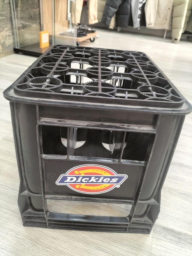 Caja Carhartt negra - Decoración