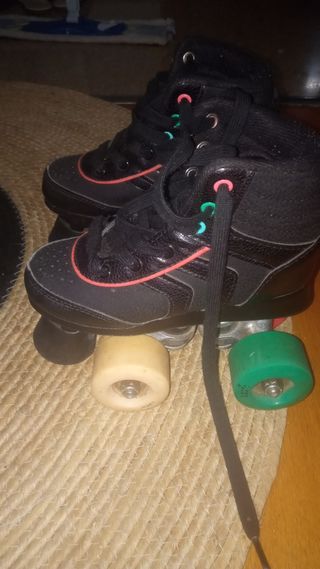 Patines infantiles negros