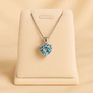 Collar de Aquamarina en Forma de Corazón