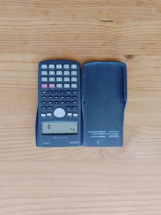 Calculadora Casio fx-82MS