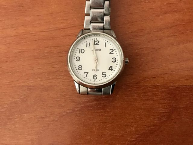 Reloj Casio clásico 1330