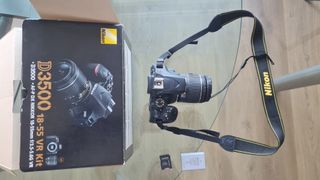 Nikon D3500 + Objetivo 18-55 VR