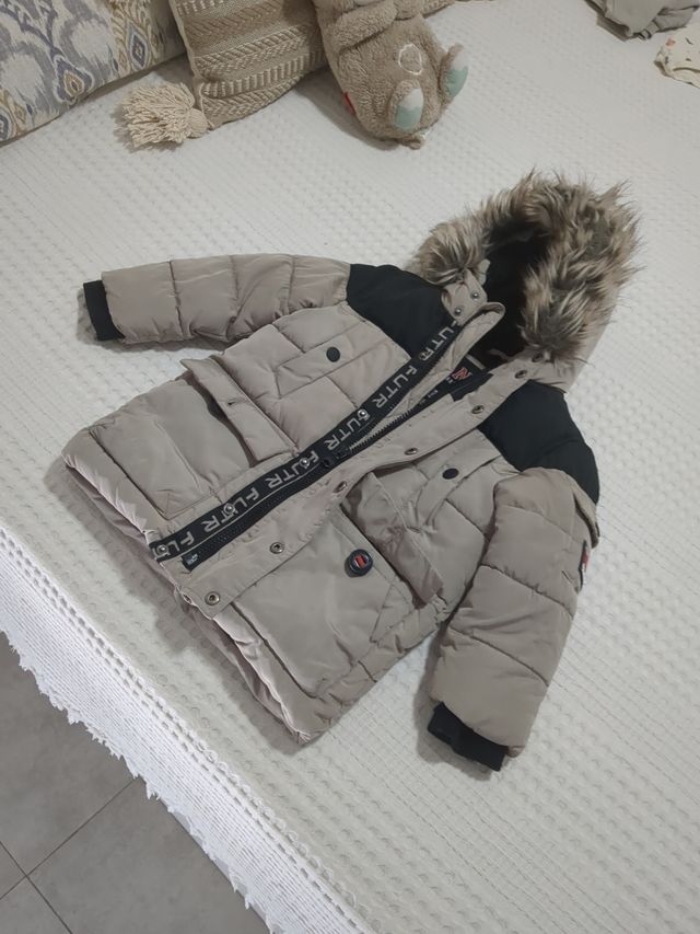 Abrigo niño talla 92 - Invierno