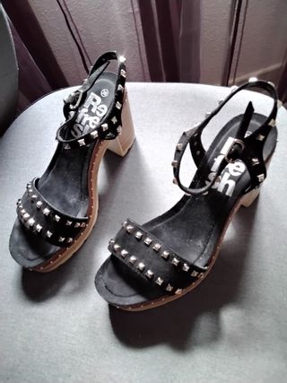 Sandalias negras tacón 38