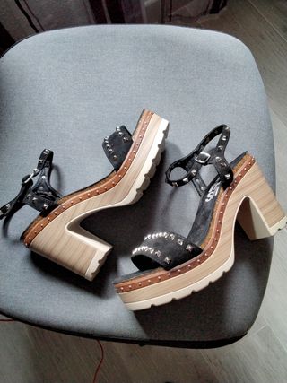 Sandalias negras tacón 38