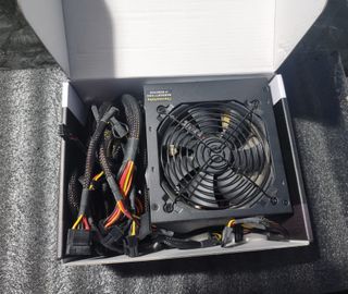 Thermaltake TR2 S 650W - Fuente alimentación