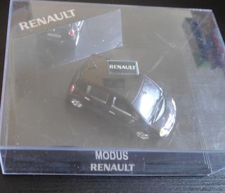 Miniatura Renault Modus negra