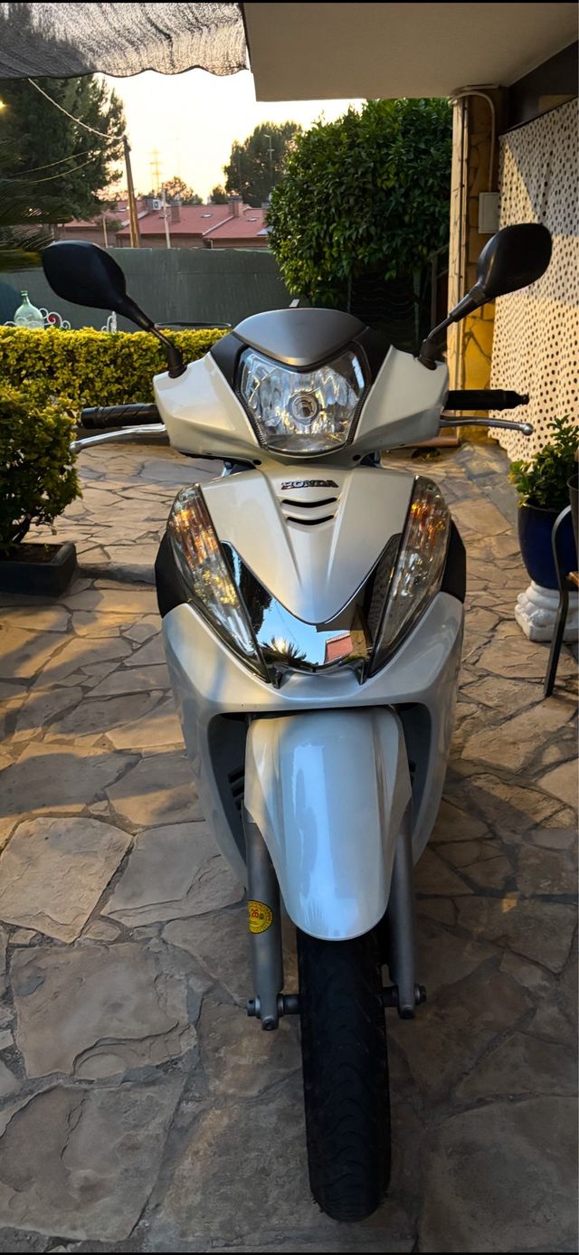Scooter Honda SH 300Blanco