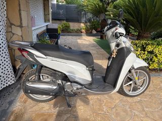 Scooter Honda SH 300Blanco
