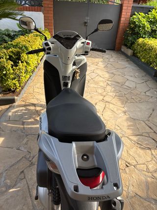 Scooter Honda SH 300Blanco