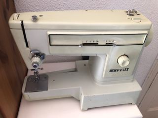 Máquina coser Merritt vintage