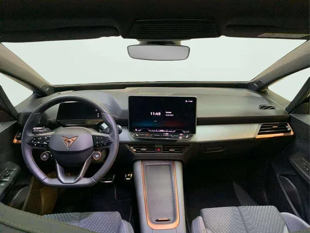 CUPRA Born 2025