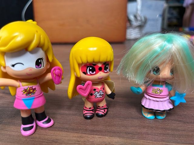 4 Pinypon Super Hero + cabeza contenedor