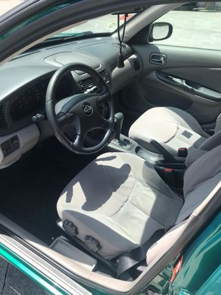Nissan Almera 2001