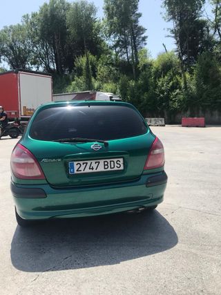 Nissan Almera 2001