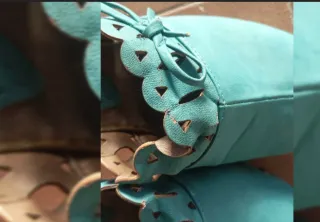 Zuecos verdes de Buonarotti, con plataforma/tacón