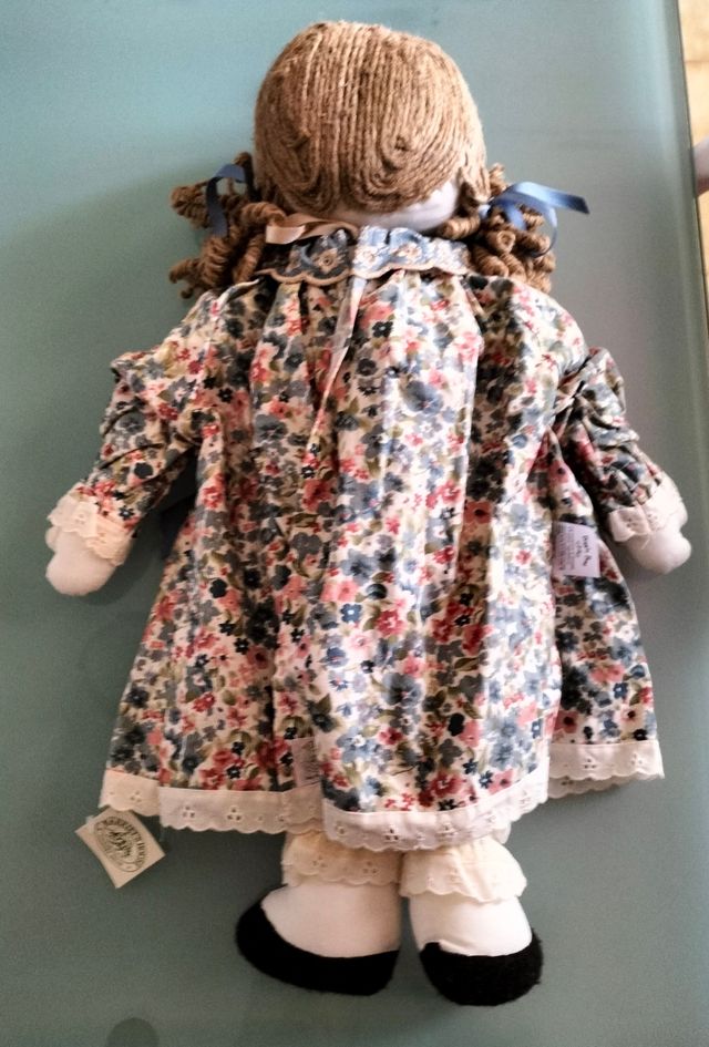 Bambola di stoffa vintage