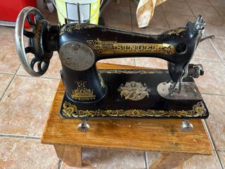 Máquina de coser Singer