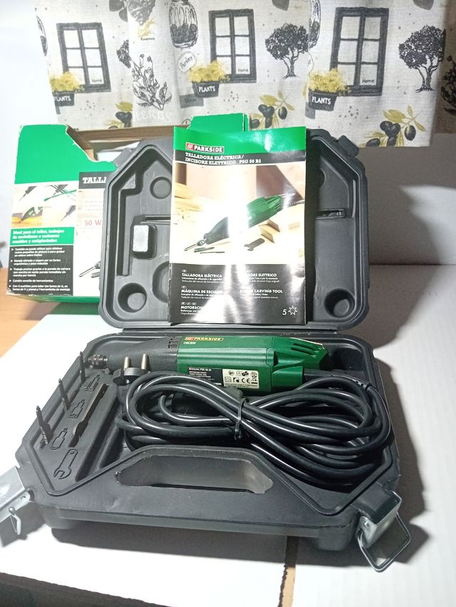 Talladora eléctrica Parkside