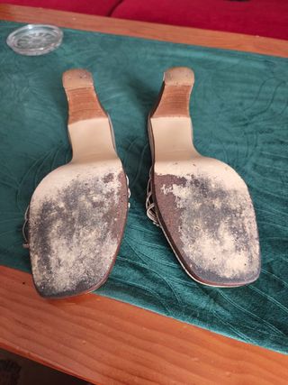 Sandalias tacón beige 37