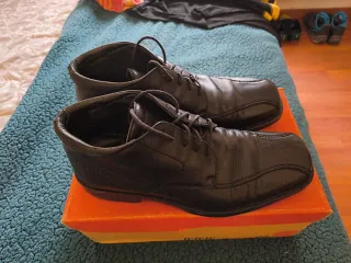 Botines negros hombre