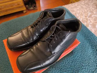 Botines negros hombre