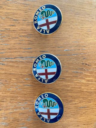 logo insignia coche Alfa Romeo 
