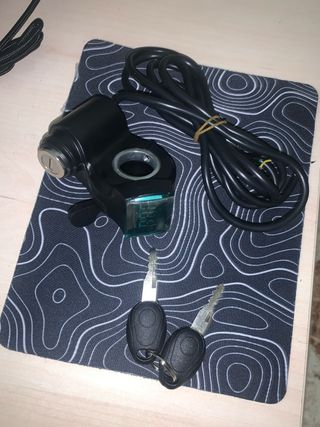 Acelerador con llave para patinete electrico.