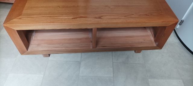 Mesas TV madera maciza Y OTRA MESA