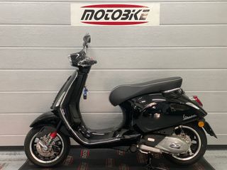 VESPA Sprint 125cc - Negra