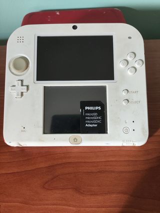 Nintendo 2DS Blanca + Tarjeta 128GB + Funda