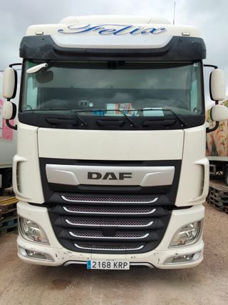 Camión DAF XF 530 Blanco