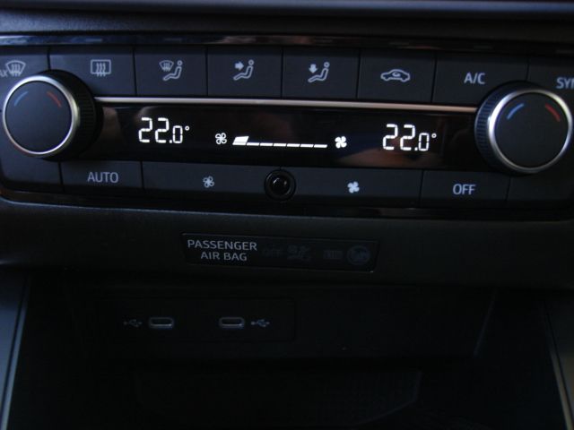 SEAT Arona 2023