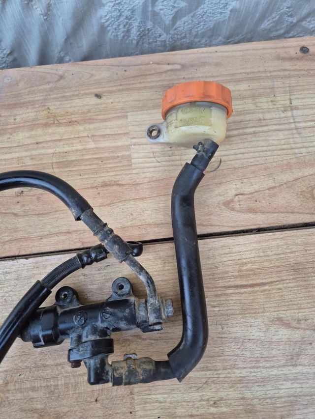 Bomba de freno trasero honda cb 750 sevenfifty