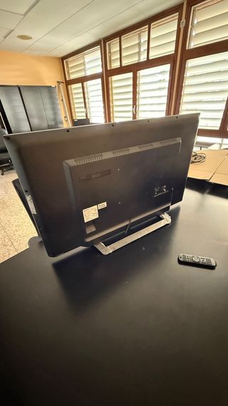 TV Philips LED Full HD 48”