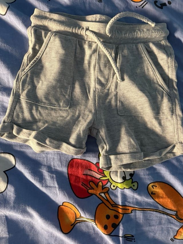 3 Shorts neonato 12-18m