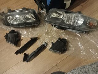 Faros Seat León mk1 y antinieblas.