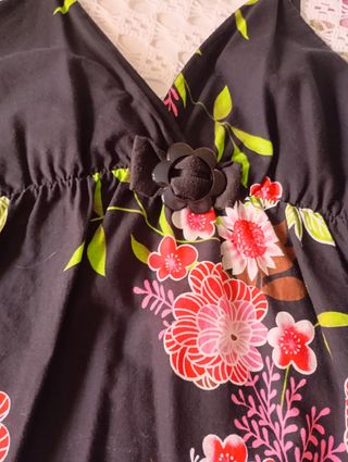 Blusa floral negro