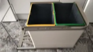 Cubo basura extraíble bajo fregadero