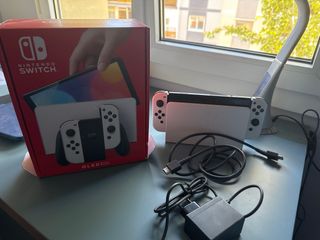Nintendo Switch OLED y tarjeta microSD 256 GB