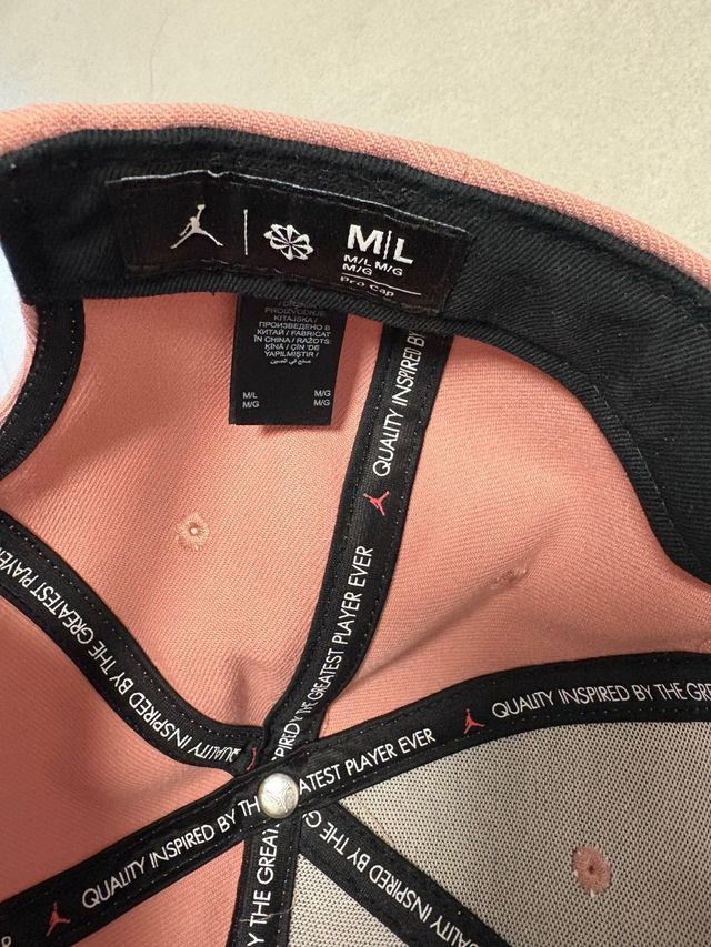 Cappello Jordan rosa