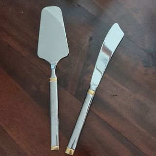 Posate dolci: spatola e coltello