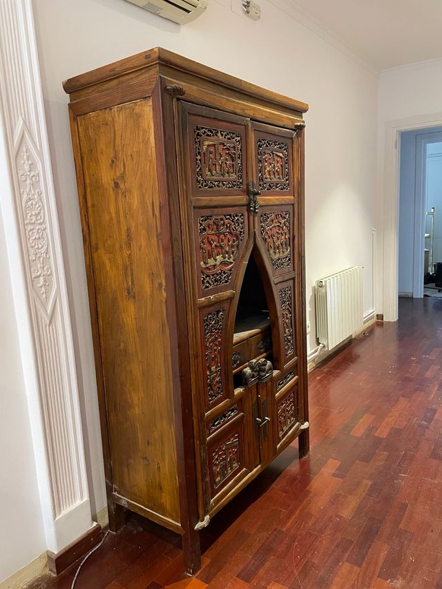 Armario chino antiguo de madera