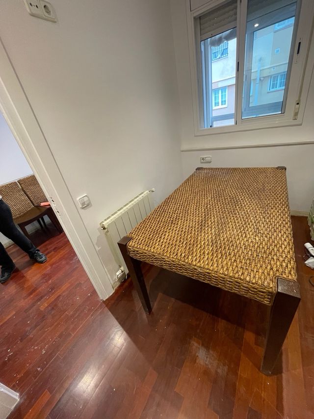 4 Sillas y Mesa Comedor Rattan & Madera