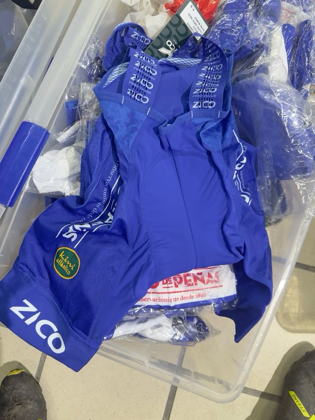 Equipación ciclismo Zico